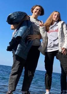 Описание: https://sun9-50.userapi.com/impg/UXbitcWKJFze4-O58Y0ZEARW-iK0YBON5CH2rg/bUzVQ8P0lCI.jpg?size=763x1080&quality=96&sign=7e611d07048be13df2c768f38bf1803c&type=album